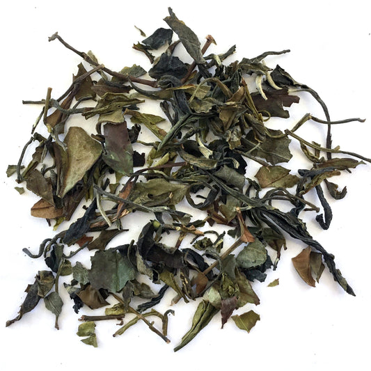 BLEND OF ORGANIC WHITE AND GREEN LONG LEAF TEAS.